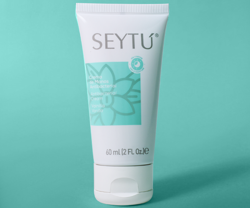 Crema de Manos Antibacterial Vainilla: Dulzura y Protección en cada aplicación 60ml